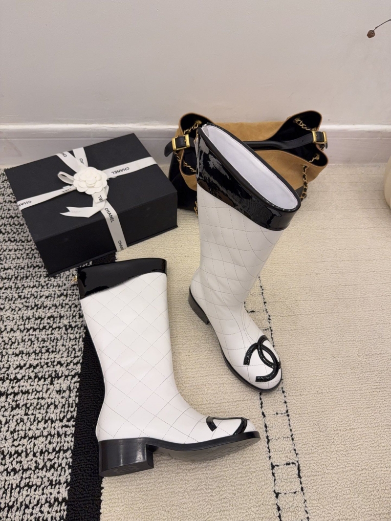 Ch**el boots